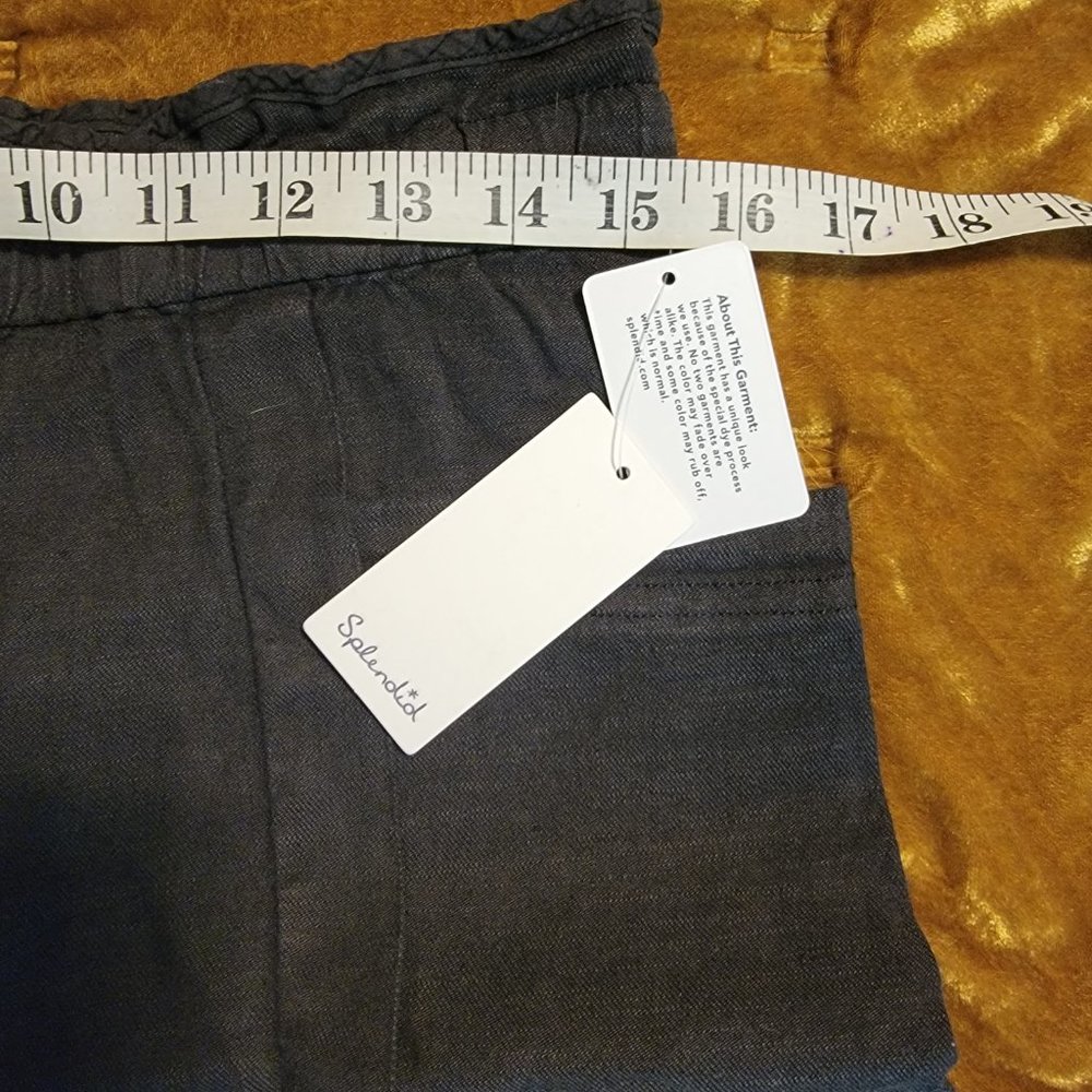 Splendid Grey Linen Shorts - Picture 3 of 6
